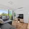 Inner City Action 3Bed 2Bath 1Car 3Balconies