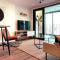 Luxe London Pad with Free Parking