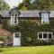 River Cottage, a luxurious and cosy riverside cottage for two
