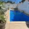Private oasis with its own pool near the beach Urla'da Özel Havuzlu Evde Konakla