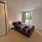 Modern London Apartment near Greenwich - Rooftop City View