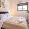 Stylish 3BR City Stay Near Baháʼí Gardens