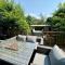 Private All-Weather Hot Tub House, Fire Pit, Free Parking, Near City Centre, Freeman Hospital, Great Transport Links