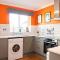 Stylish 2 BR Parking 7 mins Oxford 14 Bicester