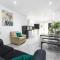 The Kent- Luxury Rooms