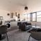 Bright 1 Bed Apartment in Central Wrexham