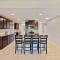 5 Bedroom Luxurious Retreat in Schertz, San Antonio