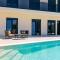Luxury apartment LaRiv I with pool