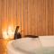 Domus Suite Herculaneum jacuzzi