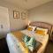 Bright, first floor, one bedroom flat in Wimborne