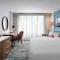 DoubleTree by Hilton Hartford Downtown - King Room With Sofa Bed - Hearing Accessible