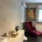 chambre privative au rez de jardin dans villa