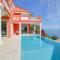 "Le Clos des Guillons" Piscine, Vue imprenable, Parkings