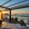 Peristeres Luxury Apartment Next To The Sea - BY APOKORAS VILLAS