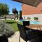 Villa Mandrés. Casa con jardín y piscina. Proximo a Puy Du Fou.