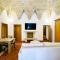 Casa Ginevra, Private Garage, Vaulted Ceilings