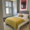 Chelsea flat, convenient and quiet