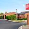 Red Roof Inn & Suites Lexington - Hamburg