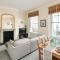 High-ceiling Gorgerous Victorian flat with private garden - 3 mins to Hyde Park, Kensington Palace, 8 mins NottingHill, High Street Kensington station