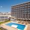 Perfect location, beach 50 m away and pool