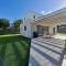 Arillas Villas dinos