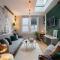 1BR Stylish Flat by HostaraHomes, Near Liverpool Street, Prime London Location, Sleeps up to 4