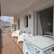 Apartamento completo con terraza y parking