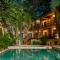 Casa de Adobe Gallery & Luxury Boutique