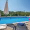 Two-Bedroom Holiday Home In Ploce