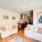 GuestReady - Historic Edinburgh Old Town Apartment