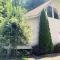 Charming country house by the creek in Sylva