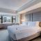 Coast Seattle Downtown Hotel by APA - Executive King Room With Skyline View