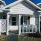 Charming 2 bdr 1 bath home fenced byard N Pensacola Pet Friendly Close to bases