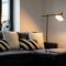 Modern 2-Bed Apartment with Balcony, Close To Oxford City Centre With Free Parking