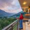 The 14 Gables, A Boutique Stay, Manali - Pet Friendly - Balcony Rooms - Crown Palace