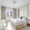 LUX Flat with Burj Khalifa View - 3 minute walk to Dubai Mall - Best Location - Best Balcony View