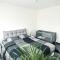 Comfy stay in modern 2-bdr apartment near downtown