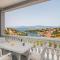 Amazing Apartment In Supetar-Splitska