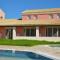 Megali Luxuries Apartments