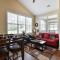 Penthouse Lakeview Haven