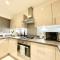 Large Ashford home just off M20 with parking, sleeps 7