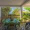 Idyllisches Apartment nur 150 Meter zum Strand mit privater Terrasse, Garten, WiFi