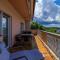 Modernes Apartment nur 100 Meter zum Strand mit herrlichem Meerblick, Aussendusche, Grill