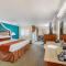 Best Western Harbour Inn & Suites Huntington - Sunset Beach