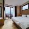 Meteora Gold and Glass Suites