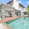 Luxury Villa - 2 minutes walk from the beach