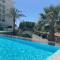 F2 totalement rénové, 200 m de la plage, piscine, parking, tout à pieds