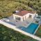 Drallos Luxury Villa - Private Heated Pool & Large Groups, by ZanteWize