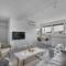 Stormly - Modern 1-bedroom with Sofa-bed, Free Parking, Quiet Area