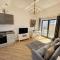 Salt Yard 1 - Stylish Whitstable Cottage - Free Parking - Beach - Harbour